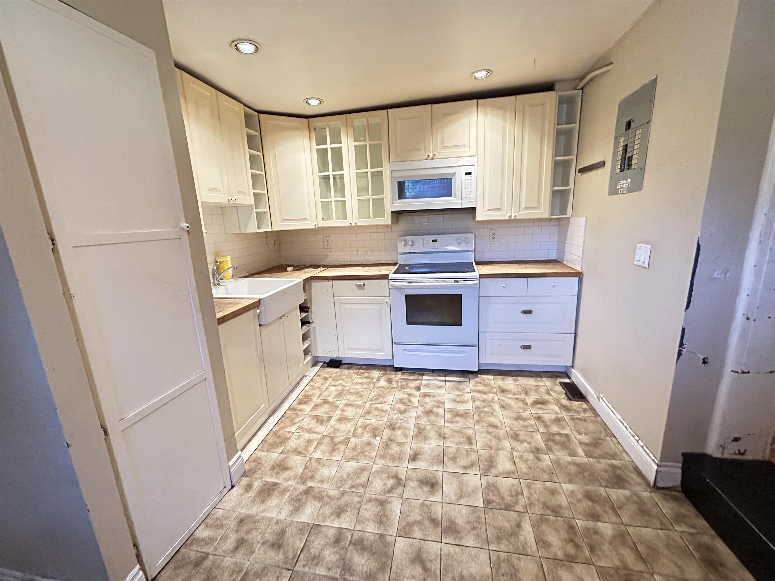 34 Gladstone Avenue - 2