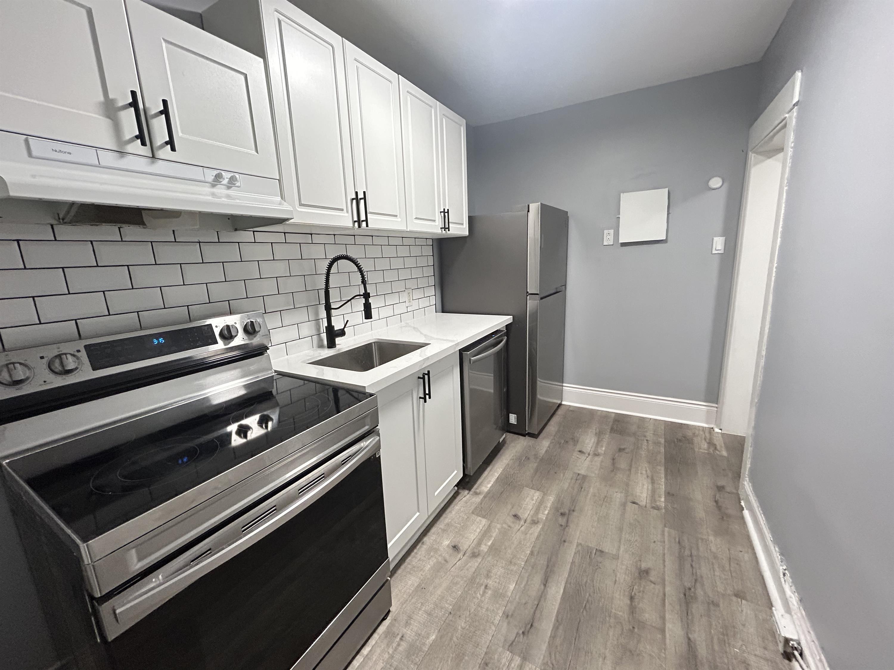 831 Main Street East - 2