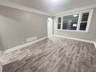 307 West 2nd Street -  Main Floor (1)